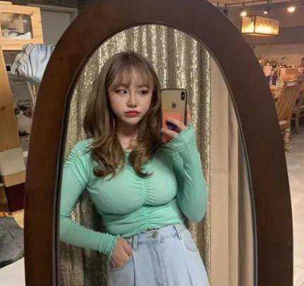 165身材丰满的芬芬